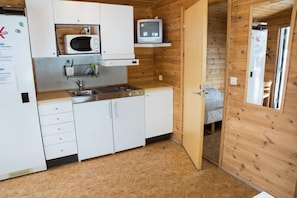 Cottage | Bếp nhỏ riêng | Tủ lạnh, lò vi sóng 