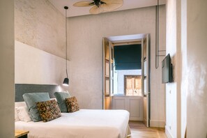 Deluxe Exterior Double Room | View from room - VEINTIUNO Emblematic Hotels - Adults Only (Las Palmas de Gran Canaria)