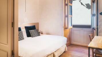 Chambre Double Classique (Habitación Doble Clásica Exterior) | Bureau, rideaux occultants, fer et planche à repasser, Wi-Fi gratuit