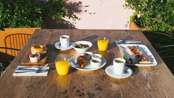 Gratis kontinental frukost varje dag