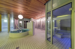 Un sauna, baño turco