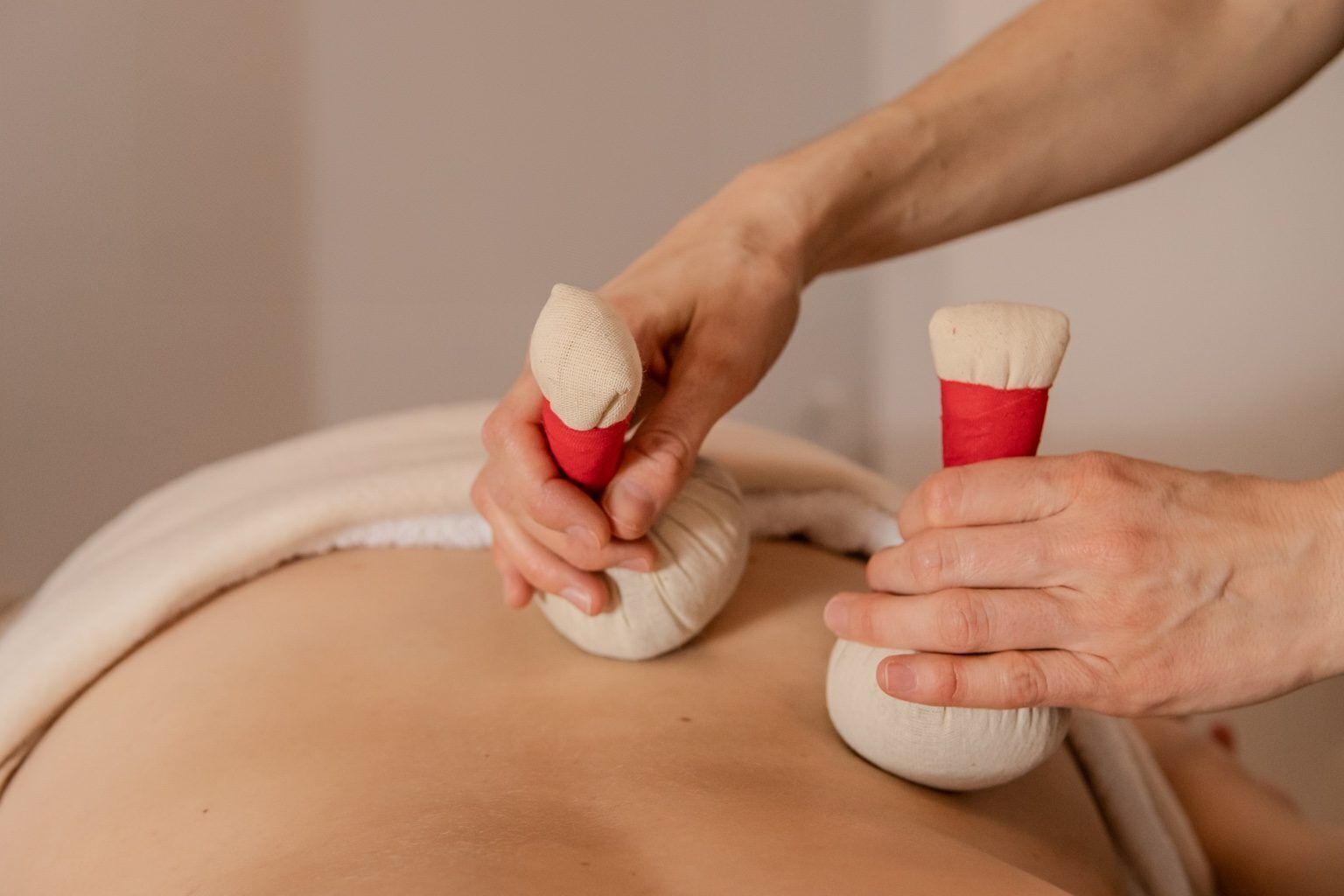 Couples treatment room(s), sauna, steam room, body treatments