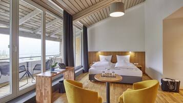 Luxury-Doppel- oder -Zweibettzimmer | 1 Schlafzimmer, Zimmersafe, Schreibtisch, Babybetten