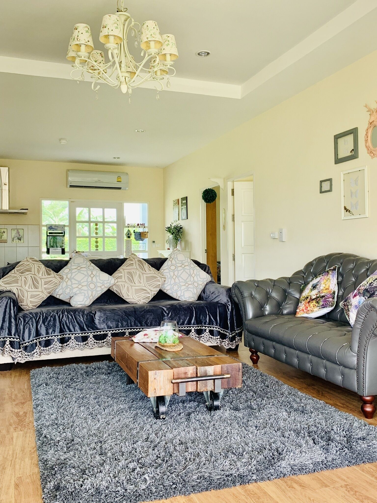 The Cottage | Living area | Flat-screen TV