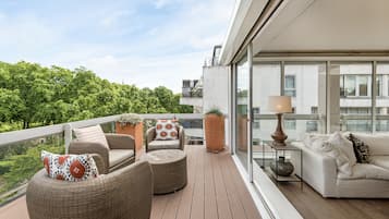 The Penthouse | Terrace/patio