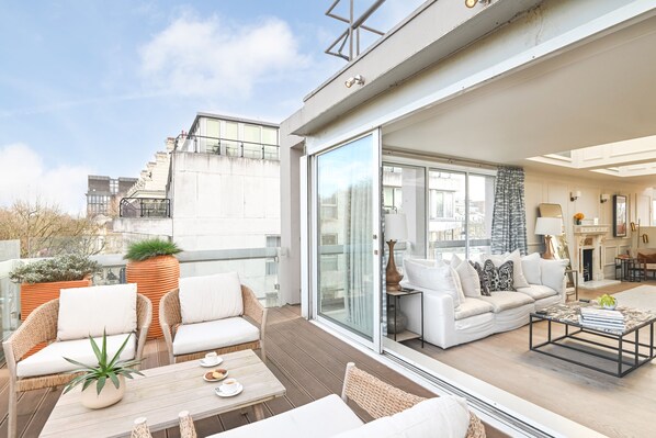 The Penthouse | Terrace/patio