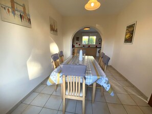 Dining - Renovated Breton House with WiFi, Enclosed Garden, Near Beach in Landrellec (Pleumeur-Bodou)