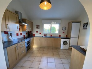 Lavavajillas, silla alta para bebés