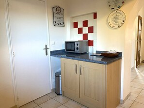 Interior - Renovated Breton House with WiFi, Enclosed Garden, Near Beach in Landrellec (Pleumeur-Bodou)