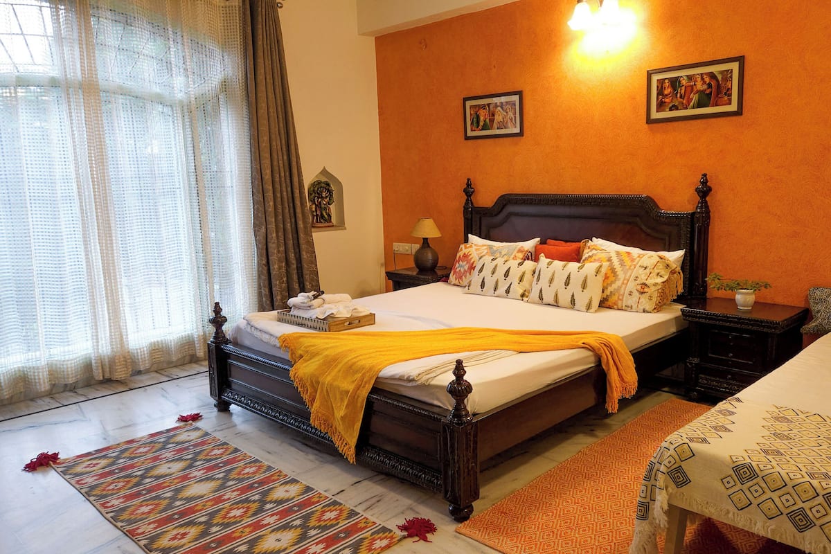 Royal Studio, 1 Bedroom, Kitchen, Corner | 2 bedrooms, premium bedding, individually decorated