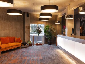 Exterior - Peppers Silo Launceston (Invermay)