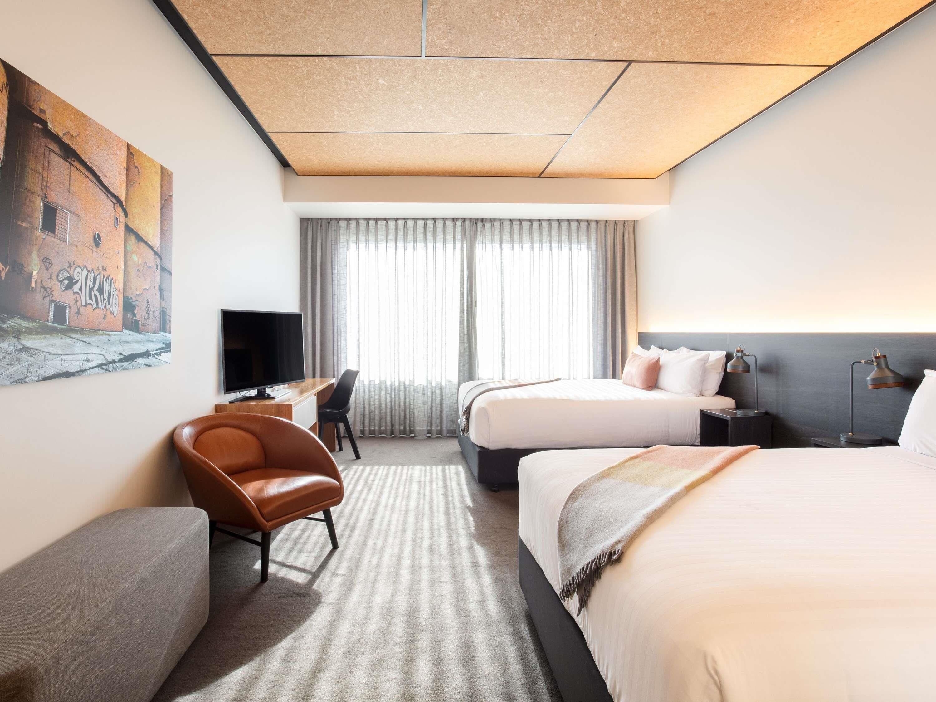 Twin Room (Tamar River) | Premium bedding, minibar, in-room safe, individually decorated