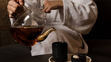 Couples treatment room(s), body treatments, body wraps, body scrubs