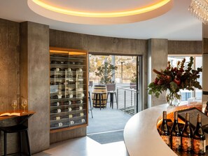 Wine bar, al fresco dining, open selected days - Peppers Silo Launceston (Invermay)