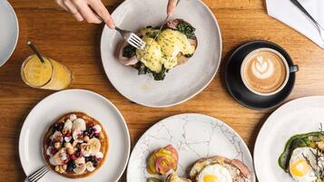 Daily cooked-to-order breakfast (AUD 35 per person)