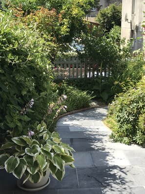 Property grounds - Charming house in YPORT 300 meters seaside sun terrace gardens (Yport)