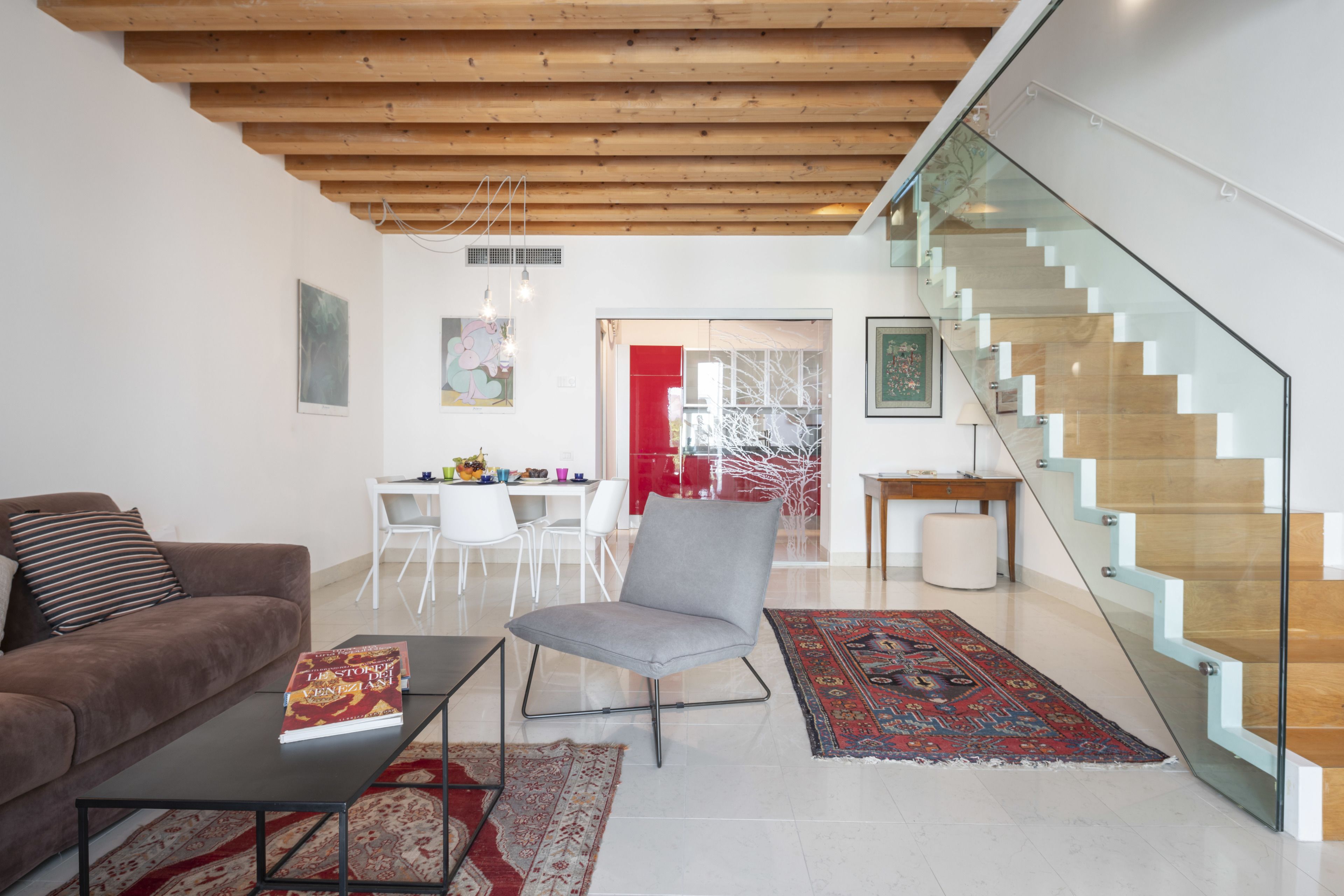 Huoneisto, 2 makuuhuonetta | Olohuone | Taulutelevisio