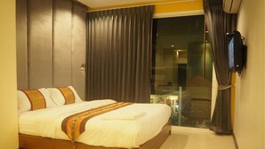 3 Bedrooms Private House