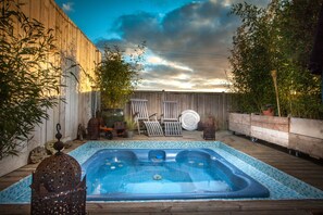 ห้องดีลักซ์ดับเบิล, เตียงคิงไซส์ 1 เตียง | ห้องพักตกแต่งอย่างมีเอกลักษณ์, ตกแต่งพิเศษโดยเฉพาะ, Wi-Fi ฟรี