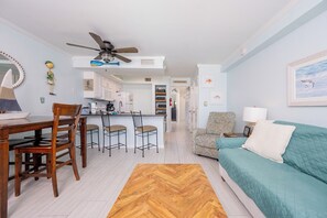 TV - Come Enjoy the BEACH! GULF FRONT 1BR at Seacrest in Gulf Shores! (Gulf Shores)