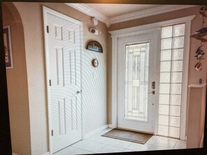 Interior - Fishermen's Paradise- Private Pool, Hot Tub, Quick Access To Ocean, 60 ft Dock (Marathon)