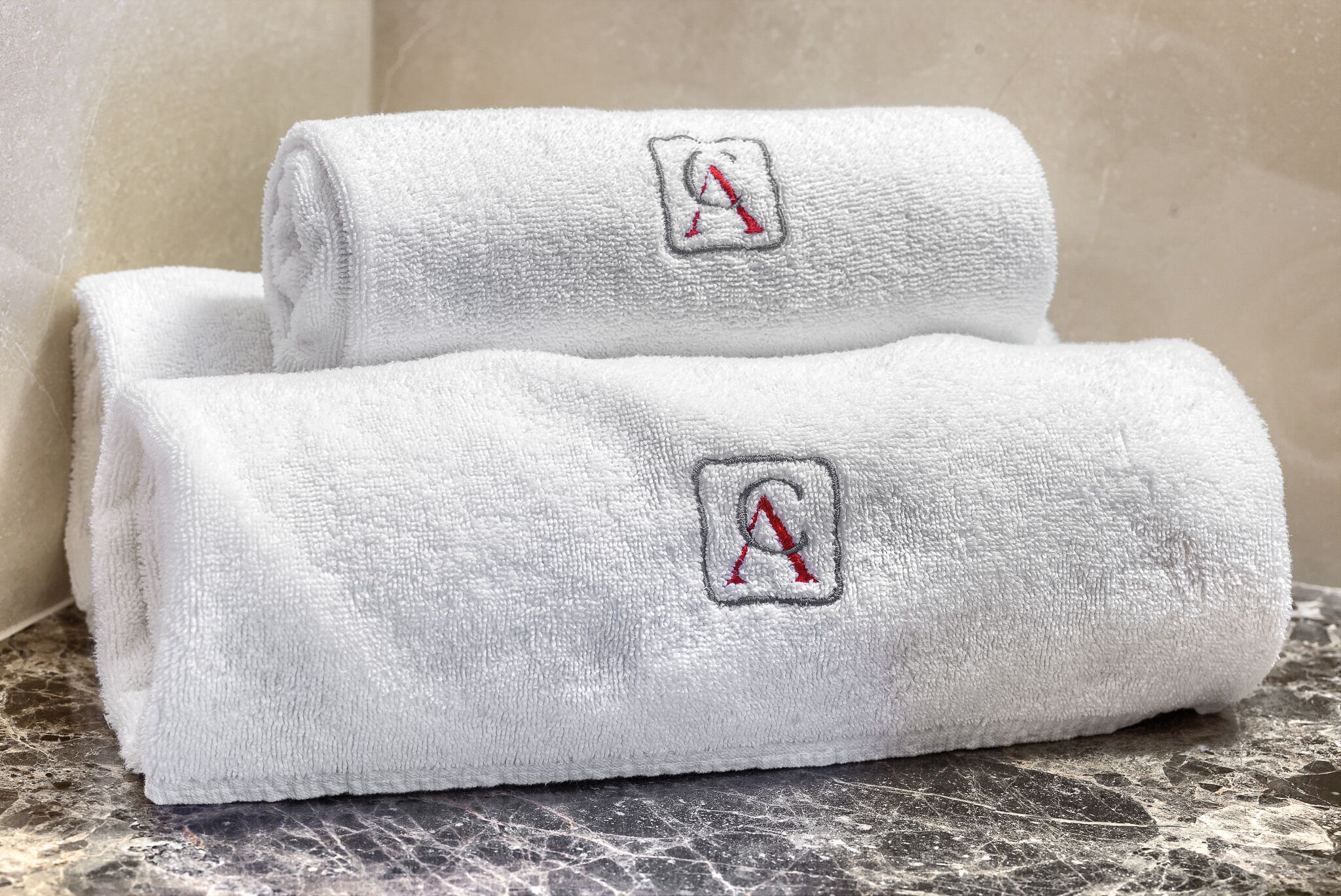 apartment, 3 bedrooms | bathroom | shower, hair dryer, towels