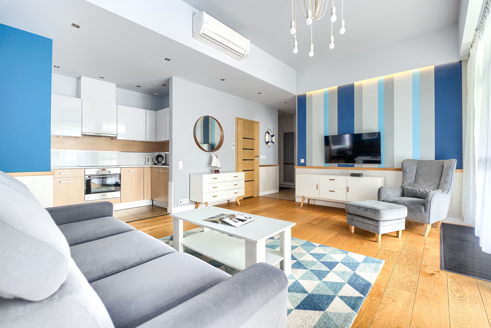 apartment, 3 bedrooms | living area | tv