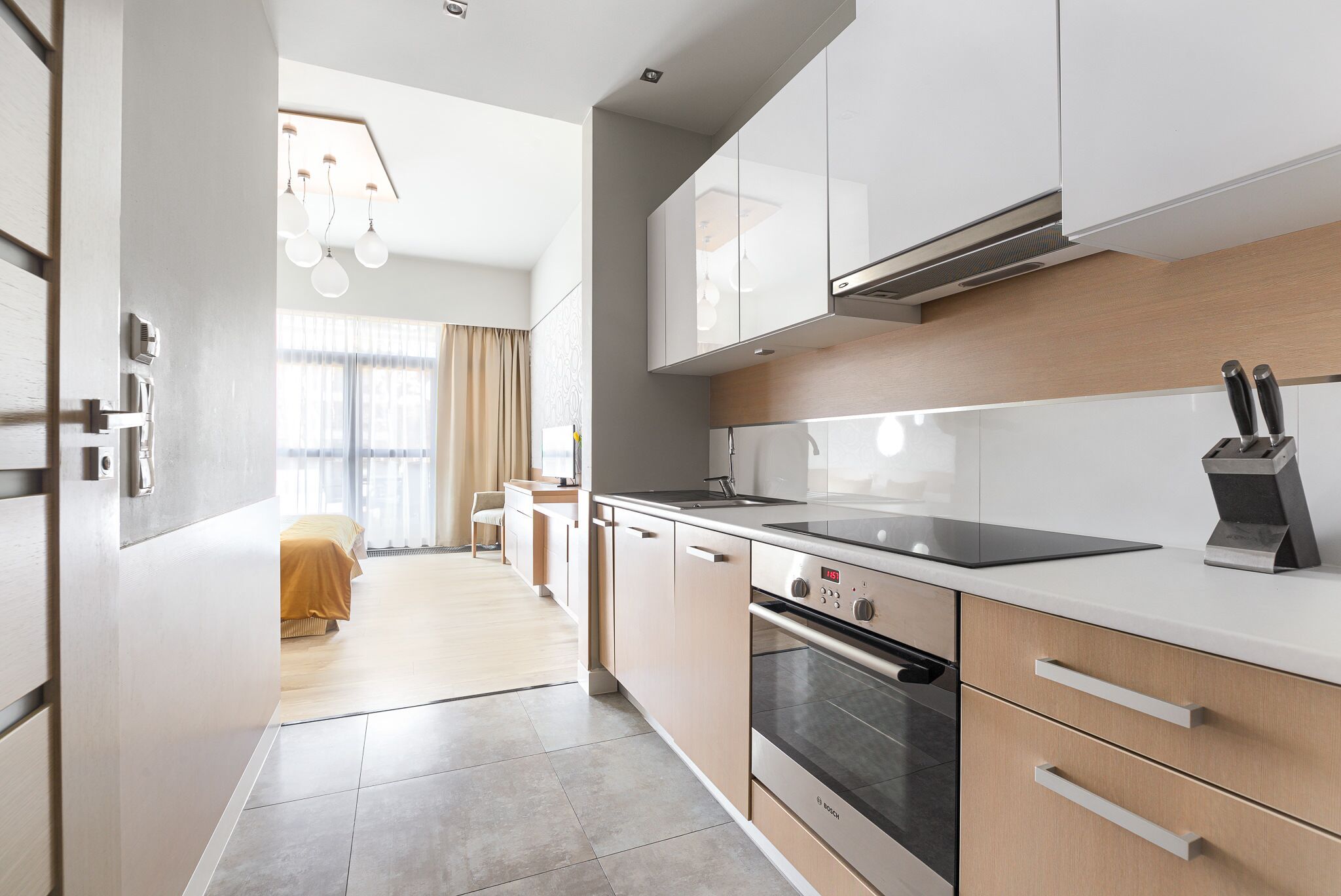 studio | private kitchen | fridge, oven, stovetop, dishwasher