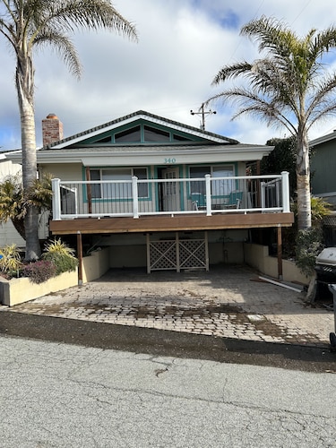 Oceanview Bungalow With Hot Tub - Walk To Beach - Pet Friendly