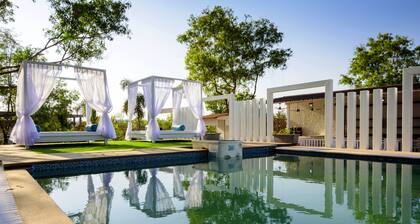 White woods Resort & Spa