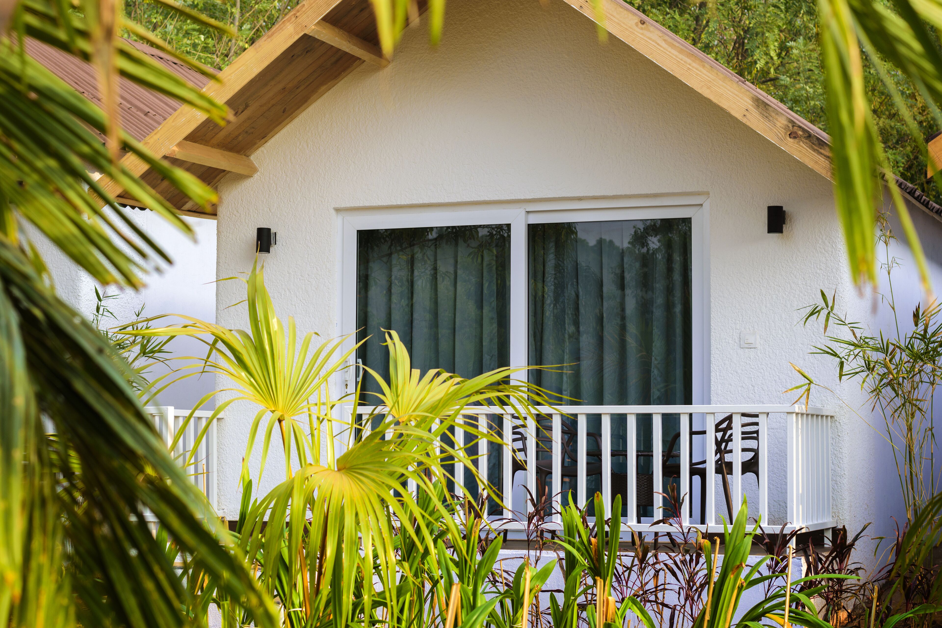 classic cottage | desk, soundproofing, free wifi, bed sheets