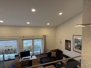 Flat-screen TV, fireplace, computer monitors - Ferienhaus am Stausee Bitburg (Biersdorf am See)