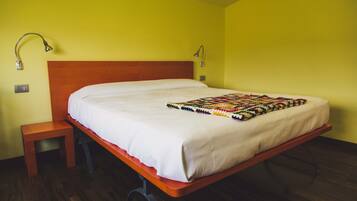 1 bedroom, minibar, desk, cribs/infant beds