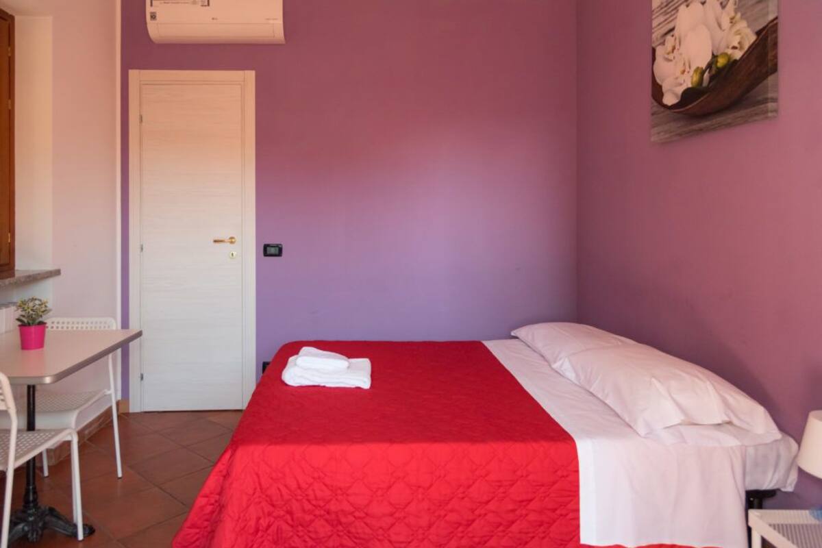 Basic Double or Twin Room, 1 Double Bed, Ensuite, Ground Floor