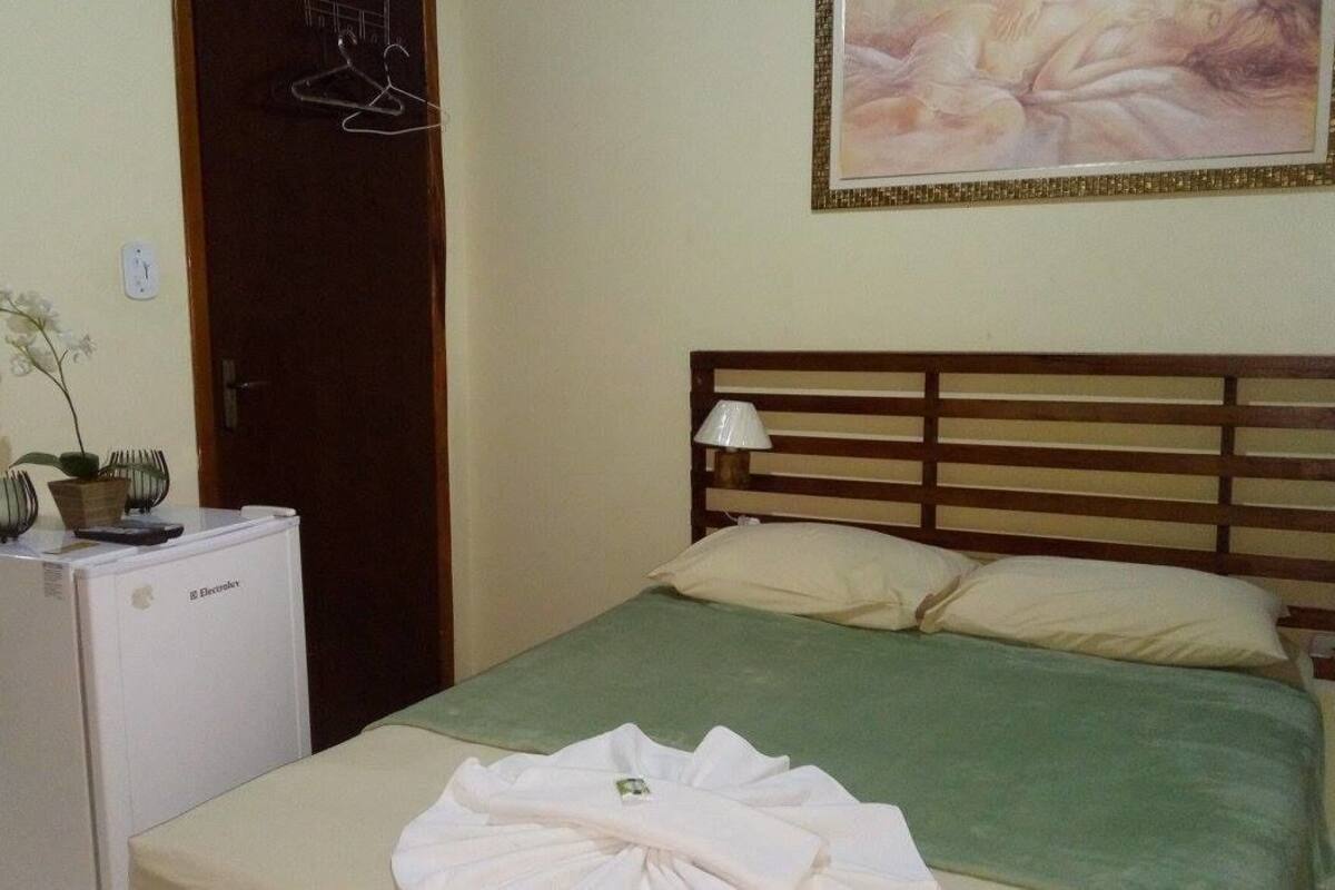 Minibar, iron/ironing board, free WiFi, bed sheets