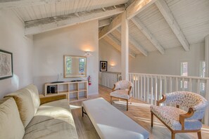 Flat-screen TV, fireplace, offices