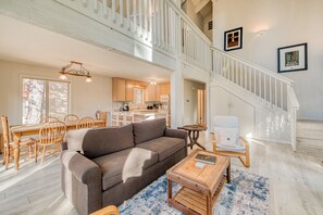 Flat-screen TV, fireplace, offices