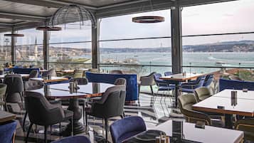 Frühstück, Mittagessen, Abendessen, internationale Küche