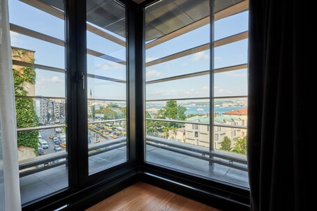 Metropolitan Hotels Bosphorus - Image 40