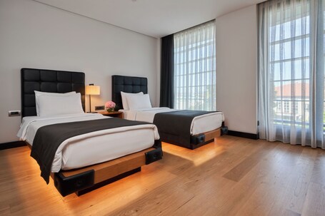 Metropolitan Hotels Bosphorus - Image 52