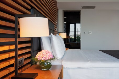 Metropolitan Hotels Bosphorus - Image 85