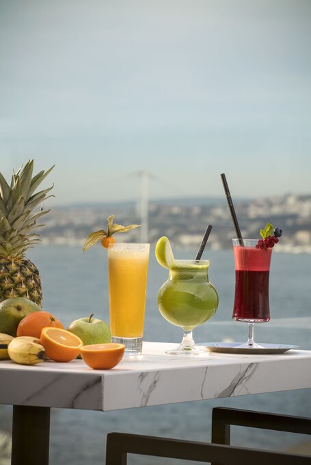 Metropolitan Hotels Bosphorus - Image 10