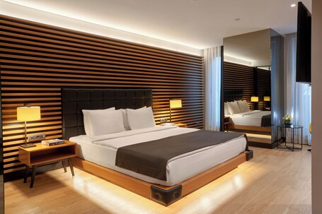 Metropolitan Hotels Bosphorus - Image 3