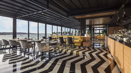 Metropolitan Hotels Bosphorus - Image 26