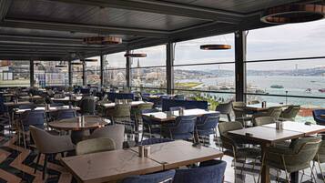 Daily buffet breakfast (EUR 15 per person)