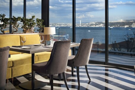 Metropolitan Hotels Bosphorus - Image 13