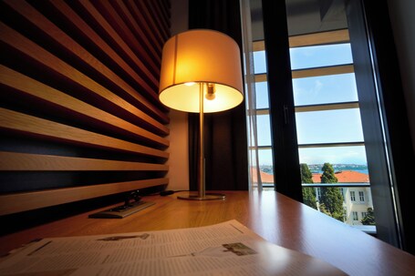 Metropolitan Hotels Bosphorus - Image 39