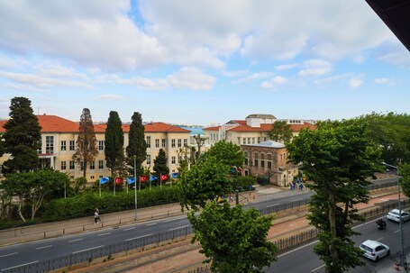 Metropolitan Hotels Bosphorus - Image 15