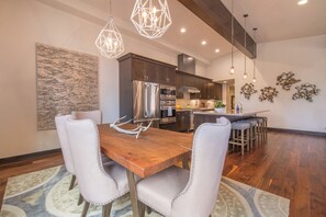 Dining - Alpine Sierra at Schaffer's Mill, Club Amenities Ski & Golf, Lake Tahoe! (Truckee)