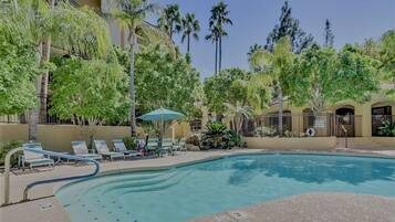 Outdoor pool, a heated pool